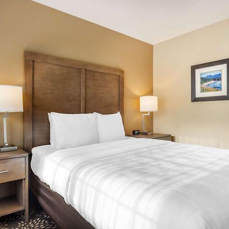 Best Western Columbia River Waterfront Hotel Astoria Buitenkant foto